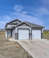 10474 131 Avenue Grande Prairie, AB T8V 4W5