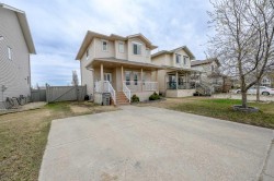 11327 Pinnacle Drive Grande Prairie, AB T8W 0E4