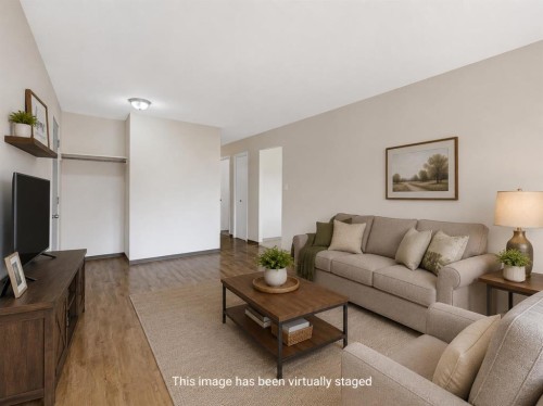11448 97 Street, Grande Prairie, AB - Indoor Photo Showing Living Room