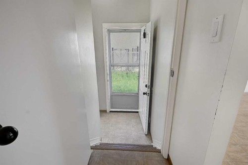 11448 97 Street, Grande Prairie, AB - Indoor Photo Showing Other Room