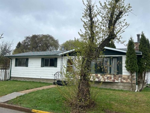 5101 56 Avenue  High Prairie, AB T0G 1E0