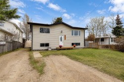 9911 104 Avenue Clairmont, AB T8X 5A2