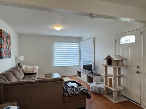 10616 104 Avenue, Fairview, AB - Indoor Photo Showing Living Room