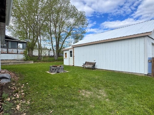 10616 104 Avenue, Fairview, AB - Outdoor