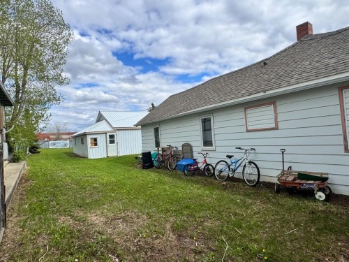 10616 104 Avenue, Fairview, AB - Outdoor