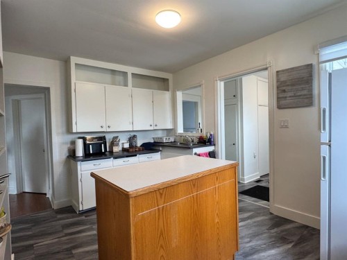 10616 104 Avenue, Fairview, AB - Indoor Photo Showing Kitchen