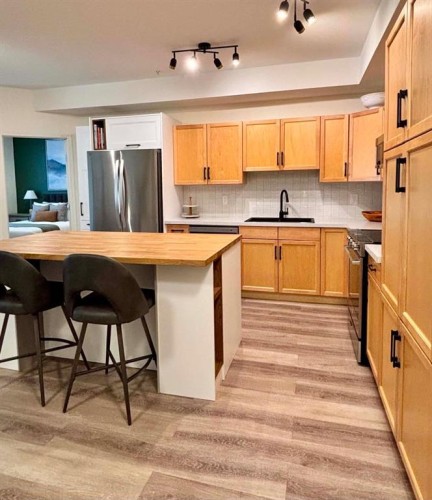 109-160 Moberly Road, Grande Cache, AB - Indoor Photo Showing Kitchen