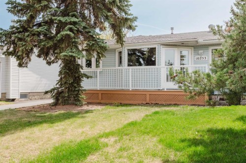 10253 112 Avenue  Grande Prairie, AB T8V 1V9