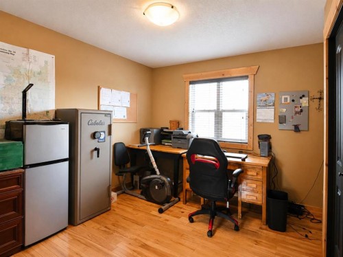 14-71332 Range Road 262, Ridgevalley, AB - Indoor Photo Showing Office