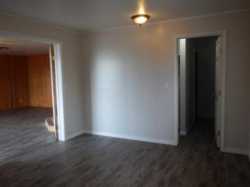 10829 106 Avenue, Fairview, AB - Indoor Photo Showing Other Room