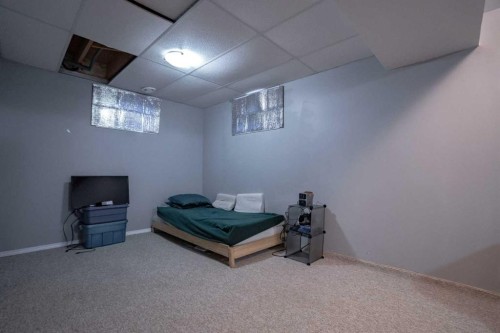5210 54A Ave, Berwyn, AB - Indoor