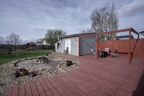 5210 54A Ave, Berwyn, AB - Outdoor