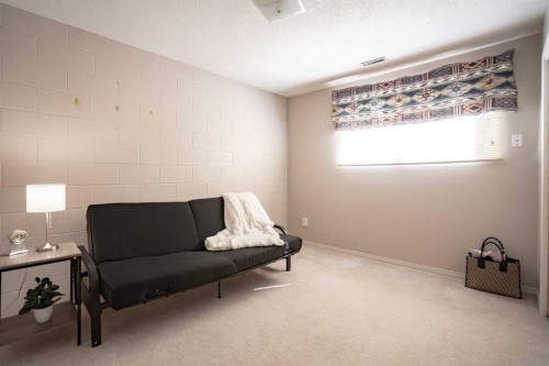 5-8808 96 Street, Peace River, AB - Indoor