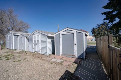 5-8808 96 Street, Peace River, AB - Outdoor