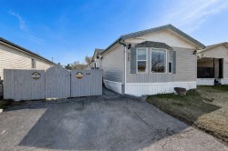 8609 89 Street Grande Prairie, AB T8X 1V7