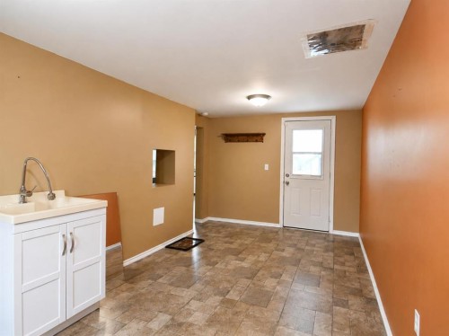 26070 Twp Rd 714, Ridgevalley, AB - Indoor Photo Showing Other Room