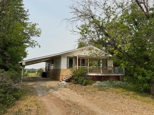 9920 113 Street  Fairview, AB T0H 1L0