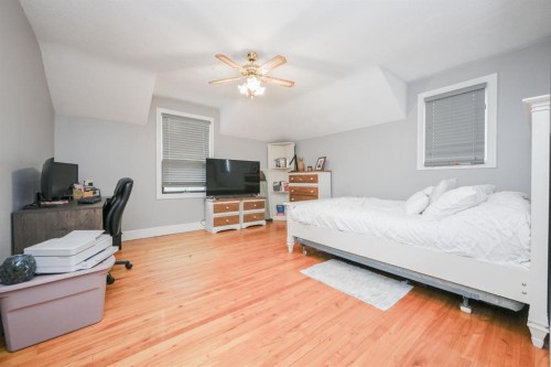 31050 43 Highway, Bezanson, AB - Indoor Photo Showing Bedroom