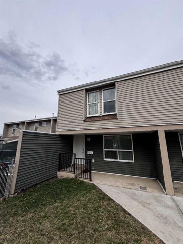 124-9501 72 Avenue  Grande Prairie, AB T8V 6A1