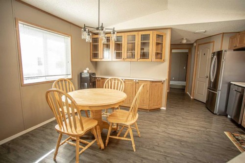 11 Deer Ridge Drive, High Level, AB - Indoor Photo Showing Dining Room