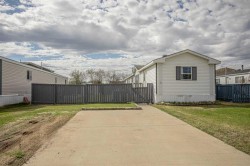 11 Deer Ridge Drive High Level, AB T0H 1Z0