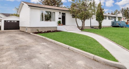 10415 109 Ave  Grande Prairie, AB T8V 1S2