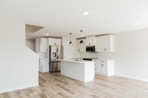 9522 114 Avenue, Clairmont, AB - Indoor Photo Showing Kitchen With Stainless Steel Kitchen With Upgraded Kitchen