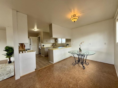 4643 52 Street, Rycroft, AB - Indoor Photo Showing Kitchen