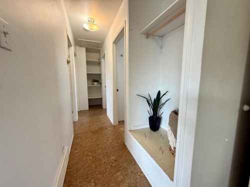 4643 52 Street, Rycroft, AB - Indoor Photo Showing Other Room