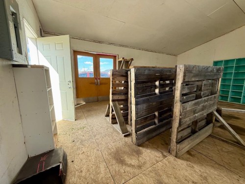 4643 52 Street, Rycroft, AB - Indoor Photo Showing Other Room