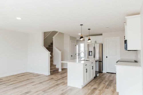 9520 114 Avenue, Clairmont, AB - Indoor Photo Showing Kitchen