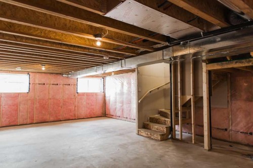 9520 114 Avenue, Clairmont, AB - Indoor Photo Showing Basement