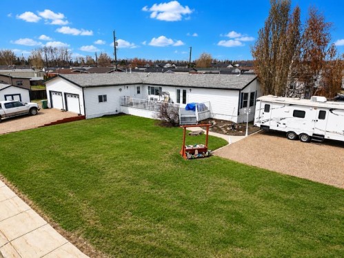 10202 Homestead Way, La Crete, AB - Outdoor
