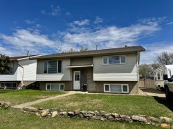 10317 117 Street Fairview, AB T0H 1L0