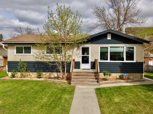 8515 97 Street  Peace River, AB T8S 1G4