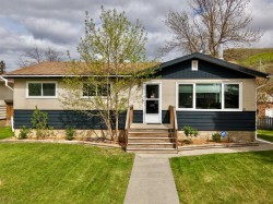 8515 97 Street Peace River, AB T8S 1G4