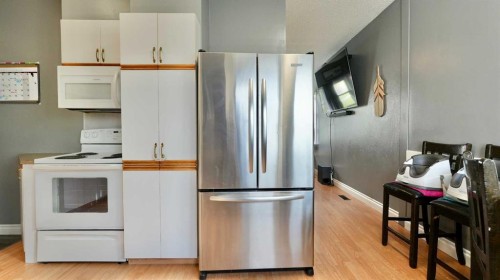 10122 106 Avenue, Peace River, AB 