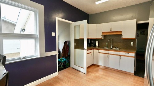 10122 106 Avenue, Peace River, AB 