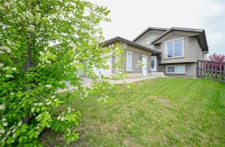 8821 113 Avenue Grande Prairie, AB T8X 1S2