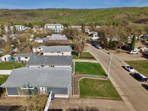 9618 80 Avenue, Peace River, AB - Outdoor With View