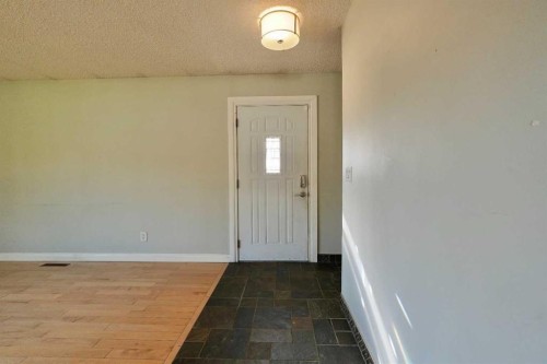 9618 80 Avenue, Peace River, AB - Indoor Photo Showing Other Room