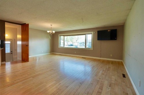 9618 80 Avenue, Peace River, AB - Indoor