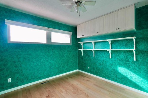 9618 80 Avenue, Peace River, AB - Indoor Photo Showing Other Room