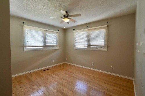 9618 80 Avenue, Peace River, AB - Indoor Photo Showing Other Room