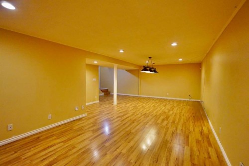 9618 80 Avenue, Peace River, AB - Indoor Photo Showing Other Room