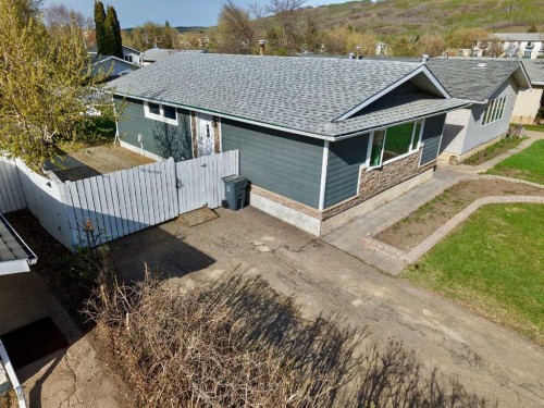 9618 80 Avenue, Peace River, AB - Outdoor With Exterior