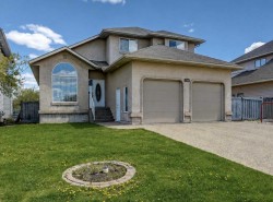 12605 Lakeshore Drive Grande Prairie, AB T8X 8C6