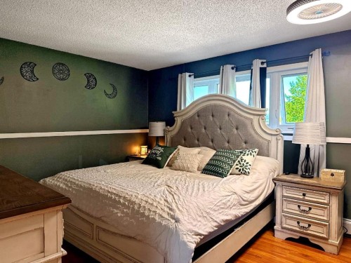 11002 Hoppe Avenue, Grande Cache, AB - Indoor Photo Showing Bedroom