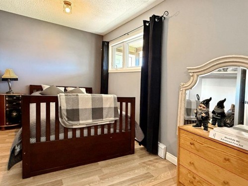 11002 Hoppe Avenue, Grande Cache, AB - Indoor Photo Showing Other Room