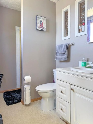 11414 Norris Crescent, Grande Cache, AB - Indoor Photo Showing Bathroom